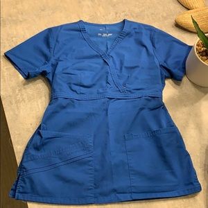 Scrub top